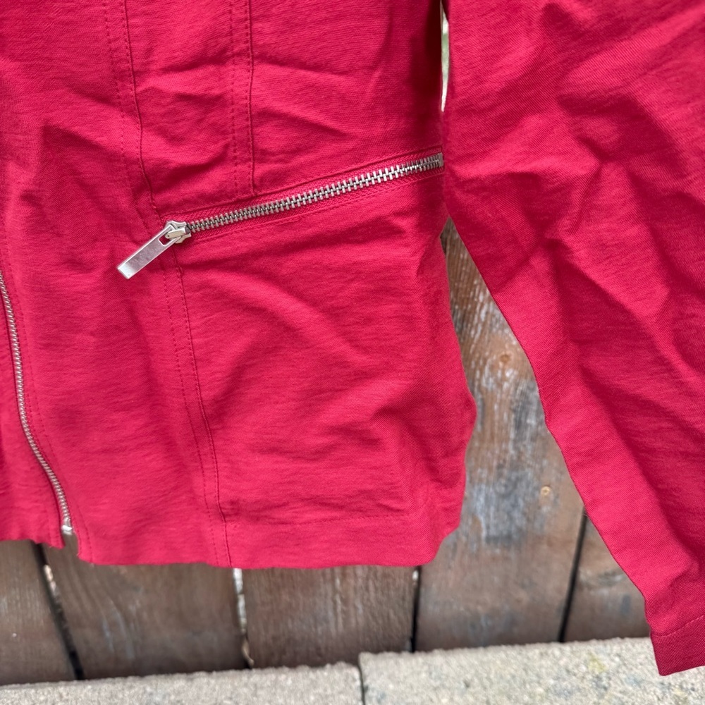 Chico's Women’s Red Lightweight Full Zip Fitted Blazer Jacket Size 1 Medium - Picture 6 of 11